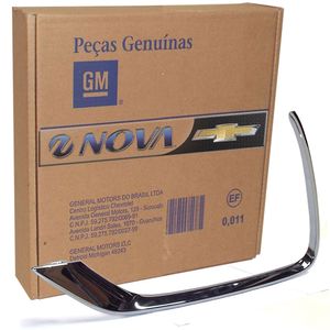 Moldura Do Farol De Milha Lado Direito Cromada  Tracker Peças Genuínas GM 42392705