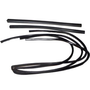 Canaleta Com Pestana Larga Mb 1113 1513 1519 1313 /1519 Universal Automotive UN39311