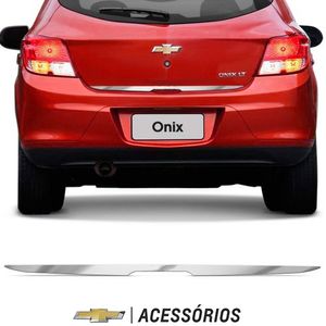 Faixa Cromada Adesivo Aplique Da Tampa Traseira [escovado Prata]  Onix Acessórios Chevrolet 94754517